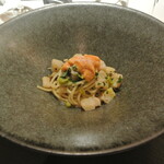 リストランテ カノフィーロ - ホタテとウニ、ふきのとうのアーリオオーリオ　スパゲッティ