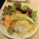 アナスティア - 