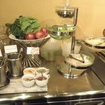 アナスティア - 