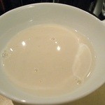 アナスティア - 