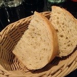 アナスティア - 