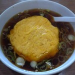 台湾料理 四海鮮樓 - 天津麺だが、あんかけはない。こちらもシンプルなもの。