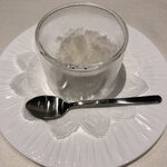 レジーナリゾート軽井沢 御影用水 - お口直しにナイアガラの氷菓