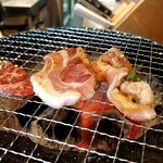 赤身肉とホルモン焼き コニクヤマ - 