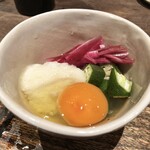 鳥茂 - おくら茗荷 卵黄の箸休め