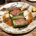 鳥茂 - ピーマン肉詰め タレと塩で