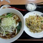 西安刀削麺 - 2012.5葱油麺和半炒飯　￥８００