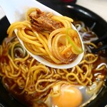 ｢みそ中華｣550円､たまご(生)50円。