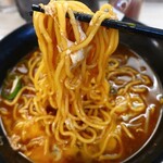 ｢みそ中華｣550円､たまご(生)50円。