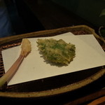 みかわ 是山居 - バフンウニ大葉巻きと谷中生姜