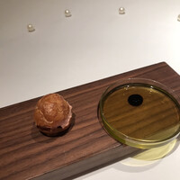 レストラン ラリューム - メニュースペシャル５８３０円（総額）。森林鷄白レバーのグジェール。一口サイズですが、濃厚なレバーペーストと軽い口当たりのシューがマッチして、とーっても美味しかったです（╹◡╹）（╹◡╹）