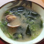 八幡食堂 - あさり汁198円