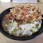 手打うどん こみや - 肉うどん中650円とかき揚げトッピング100円