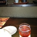 くいもの屋わん - さんざし酒ソーダ割り