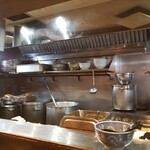 滝野川 大勝軒 - 寸胴。