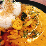 スリー フレーバーカレー - 根菜がはいってたり