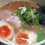 ばっは - 濃旨らぁめんの味玉入れ・・・旨い!!