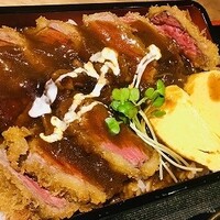 黒毛和牛ビフカツ重
