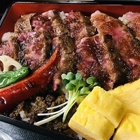 黒毛和牛ステーキ重