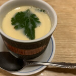 Futaba zushi - 茶碗蒸し
                      銀杏、海老、蒲鉾が入ってた！
