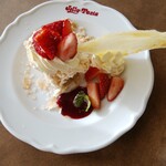 ジョリーパスタ - アイスクランブル 〜苺のチーズケーキ仕立て〜・４８０円