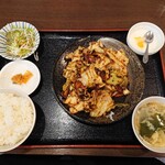 中華料理 満福苑 - ランチタイム 回鍋肉定食