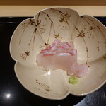 にい留 - 宮城の平目お造り：2日ほど寝かせたものを30分間昆布〆