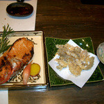 Kappou Furukawa - 塩焼きと、アマダイの鱗せんべい。