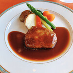 ホテルオークラレストラン新宿 ワイン＆ダイニング デューク - 牛ヒレ肉のサルティンポッカ