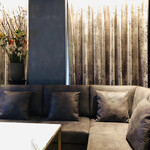 AUBE - ホテルのラウンジみたいなウェイティングルーム。