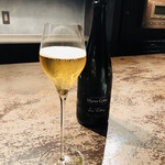 AUBE - ペアリング① ユリス・コラン　エクストラ・ブリュット ブラン・ド・ノワール レ・マイヨン(フランス)お口を支配するシャンパーニュ♡