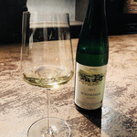 AUBE - ペアリング④ 2017 エゴン・ミュラー　シャルツホーフ リースリング　爽やかな酸味が広がるクリアな白！