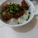 支那そば こてつ - ハラミ丼350円