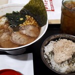 北海道らーめん とんとことん - 醤油らーめん、チャーマヨ丼セット+ドリンク