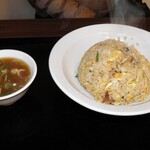 らーめんでぽっと - チャーハン(スープ付き) 700円