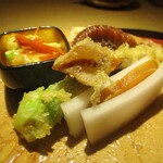 もと井 - 八寸：のびるとバチコの酢味噌和え、蛍烏賊とつぼみ菜の天ぷら、鯛の子、カラスミ大根、イイダコ。　　　　　2020.03.27