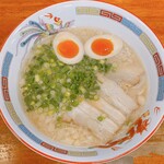 長浜ラーメン博多屋 - こってりラーメン