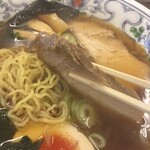 らーめん 源三郎 - 正油ラーメン 500円