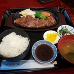 ウエノ - ステーキ定食￥1,100税込