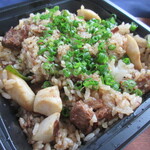 ジュイップ - 牛モツのガーリックライス　756円