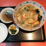 中華料理 若水 - 中華風カツ丼、スープ付き