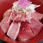 みなと市場 小松鮪専門店 - ◆「海鮮みんな丼」