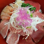 みなと市場 小松鮪専門店 - ◆「海鮮みんな丼」