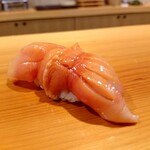 鮨 あらい - 赤貝