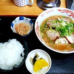 せせらぎ食堂 - 