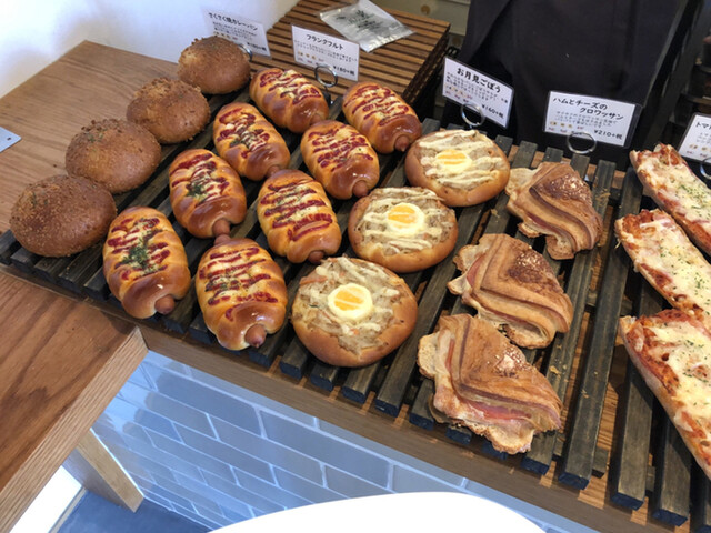 ことりベーカリー 石仏 パン 食べログ