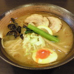 源製麺 - 豚骨ラーメン(しょうゆとんこつ)720円