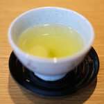羽二重団子 - 羽二重だんご 604円 の煎茶