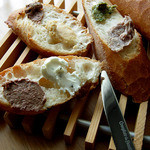 めっちゃ美味しいんです、パテたち。