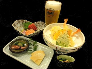 Washoku No Mori - ほろ酔いセット　1000円。　付出し、刺身二種、前菜二種、江戸前天ぷら盛り、生中１杯付き